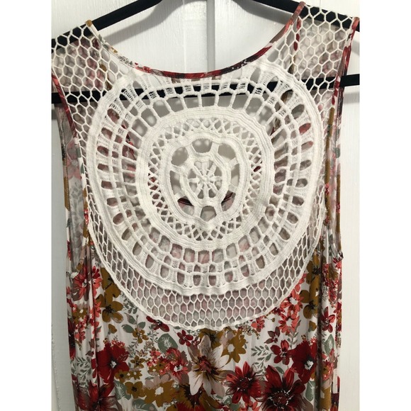 Soft Surroundings floral prairie
Cottagecore maxi dress size large
crochet back - Picture 6 of 7